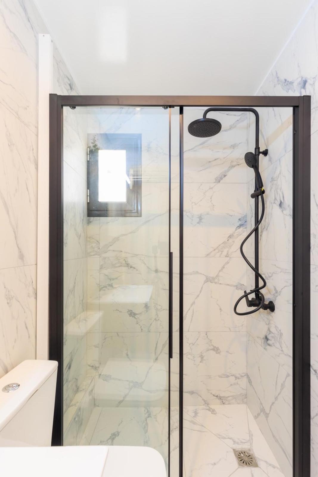 Aiolos Super Lux Suite Jucuzzi Nea Smyrni Centre Athens Exterior photo